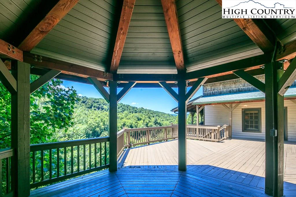 Image number 6 for the current listing