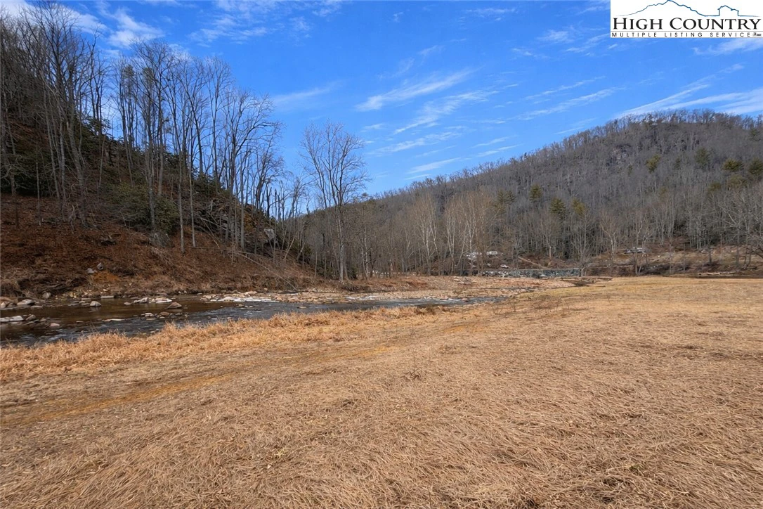 Image number 3 for the current listing