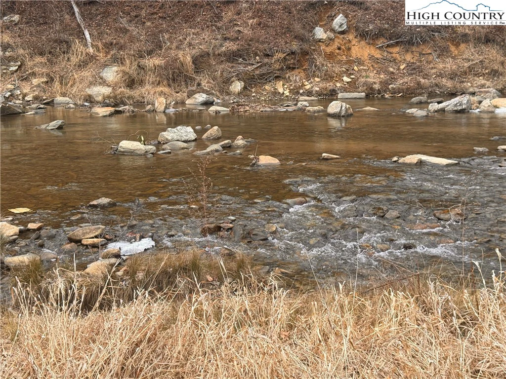 Image number 7 for the current listing