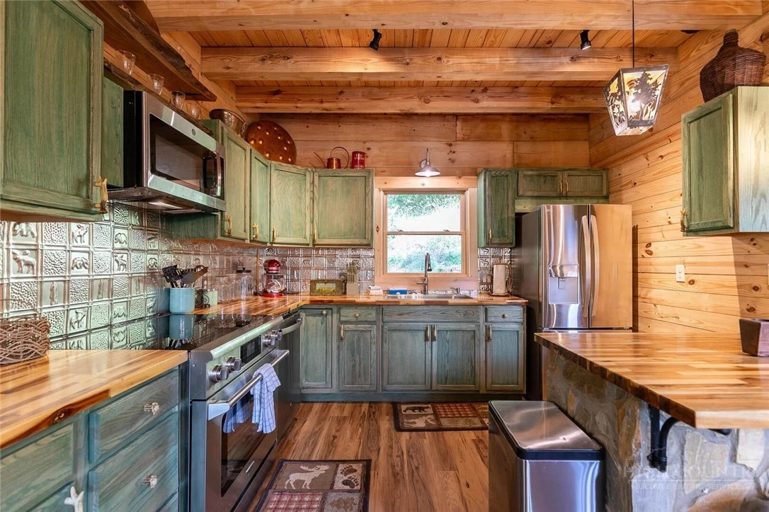 Image number 9 for the current listing