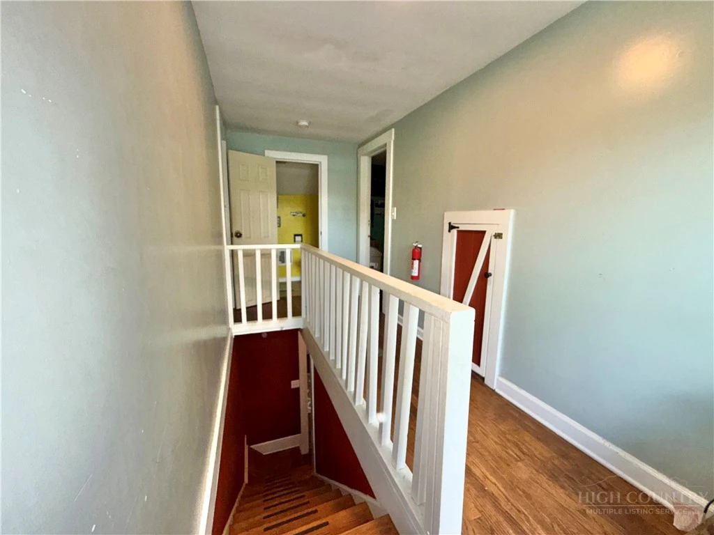 Image number 12 for the current listing