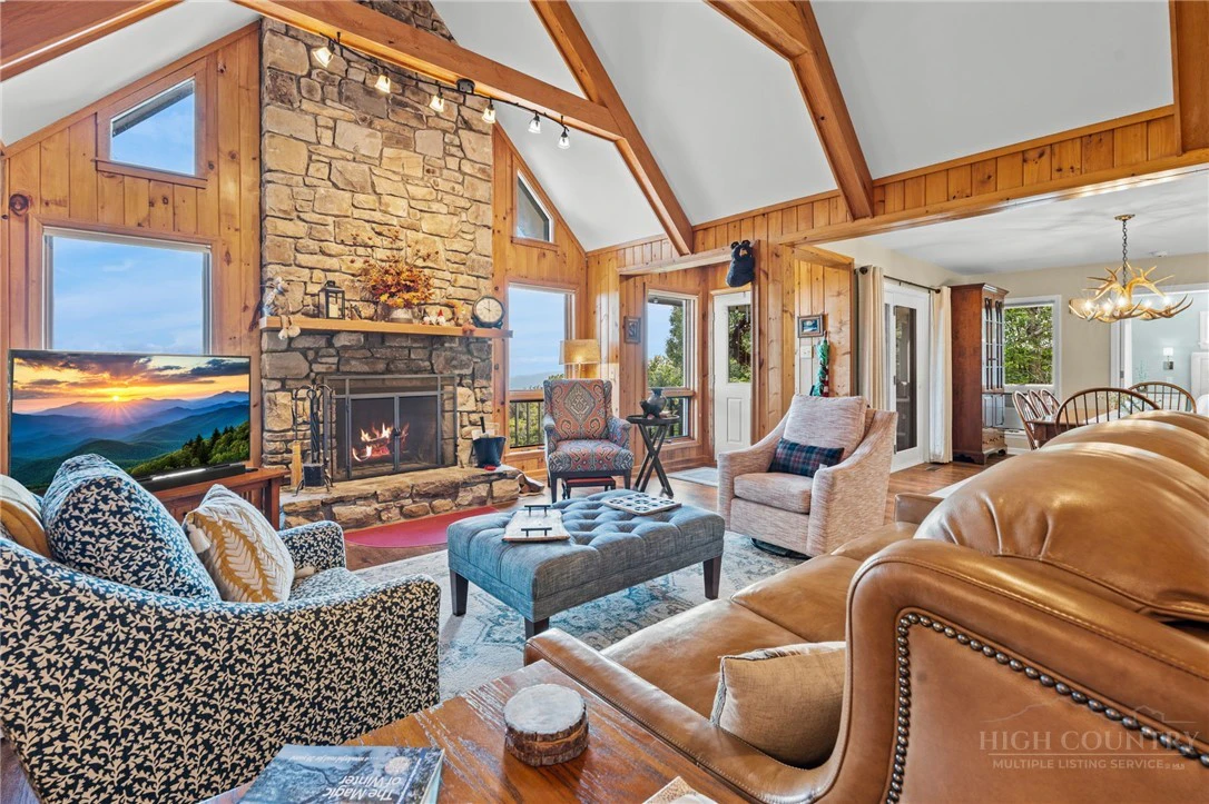 Image number 6 for the current listing