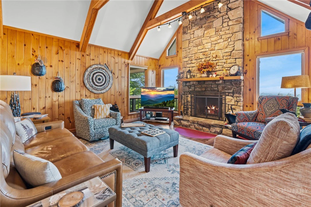 Image number 7 for the current listing