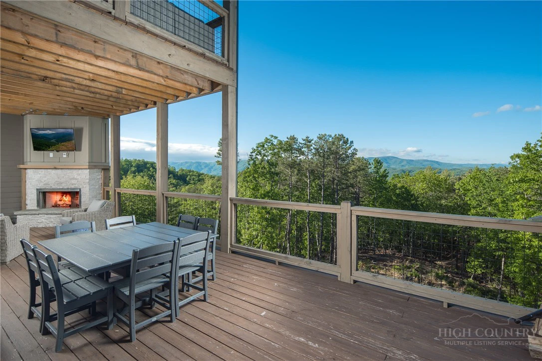 Image number 10 for the current listing