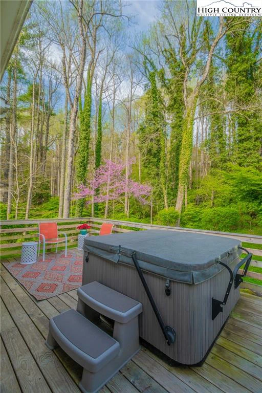 Image number 4 for the current listing