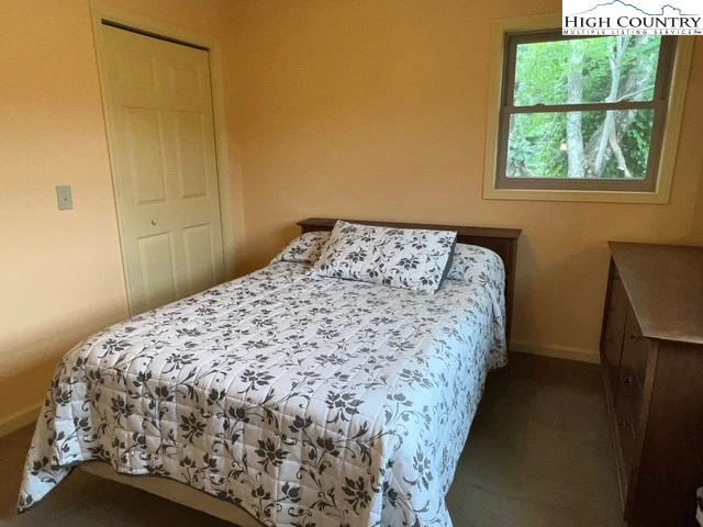 Image number 8 for the current listing