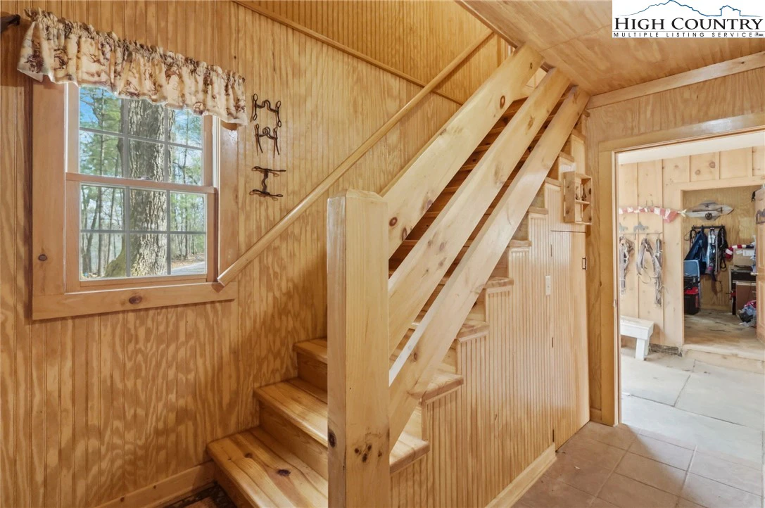 Image number 3 for the current listing