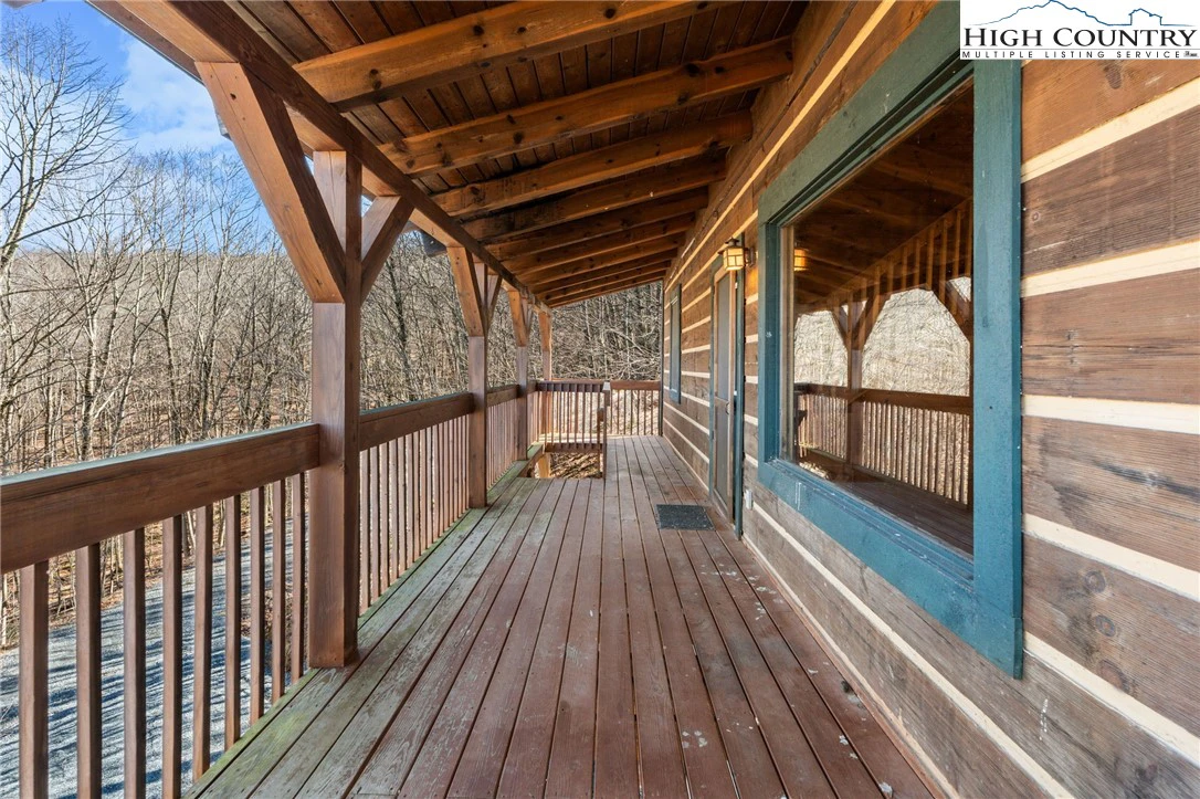 Image number 5 for the current listing