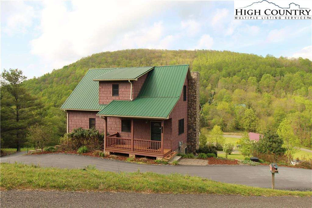 Image number 1 for the current listing