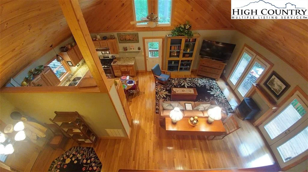 Image number 3 for the current listing