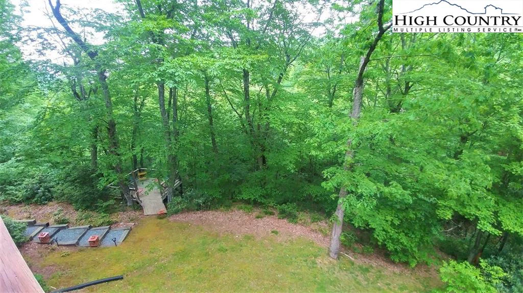 Image number 22 for the current listing