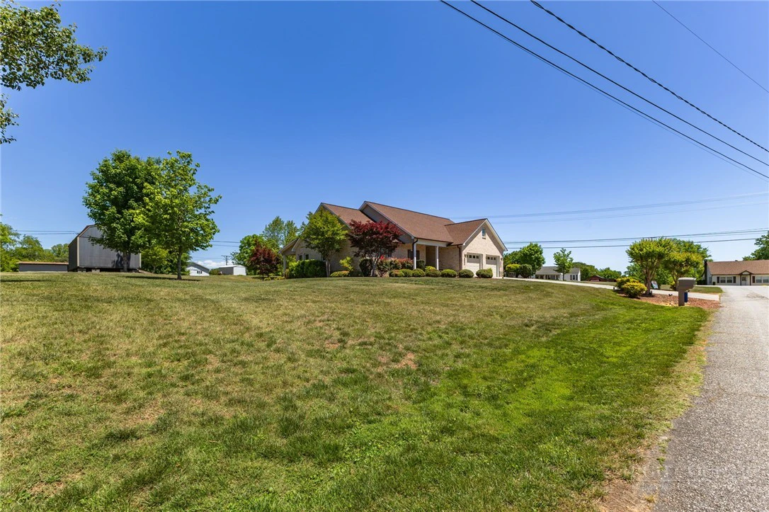 Image number 7 for the current listing