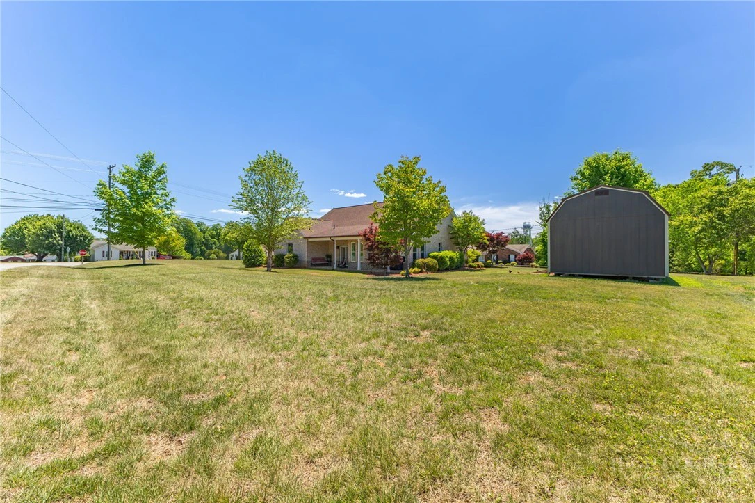 Image number 8 for the current listing