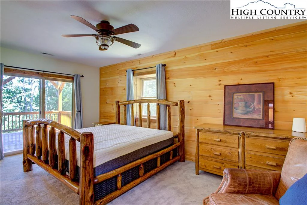 Image number 20 for the current listing