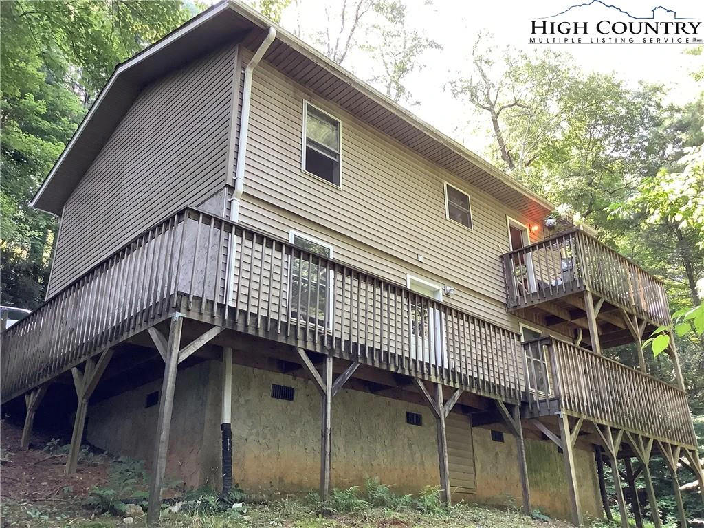 Image number 8 for the current listing
