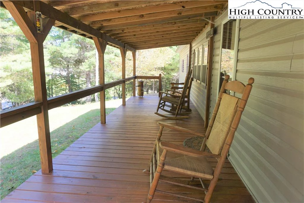 Image number 23 for the current listing