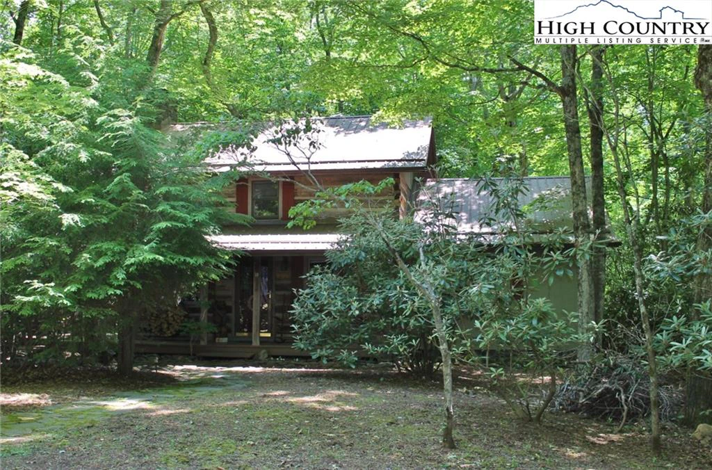 Image number 1 for the current listing