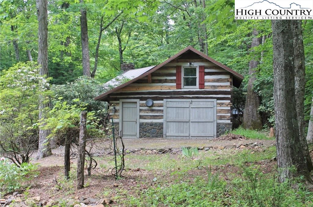 Image number 6 for the current listing