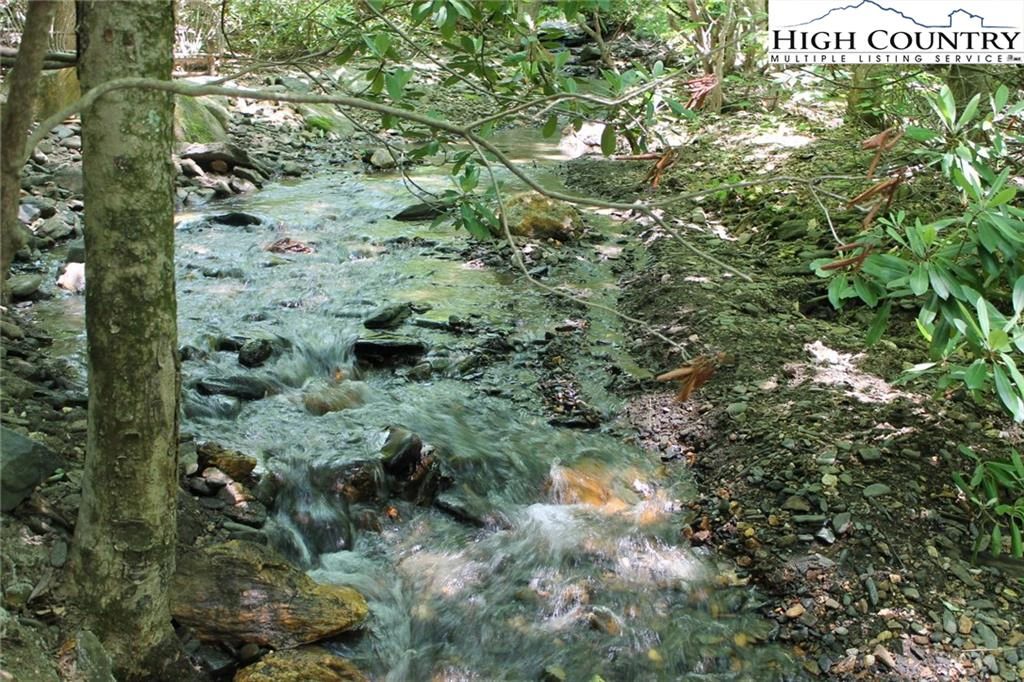 Image number 3 for the current listing