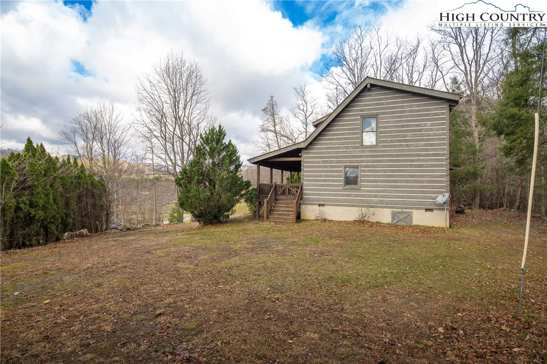 Image number 11 for the current listing