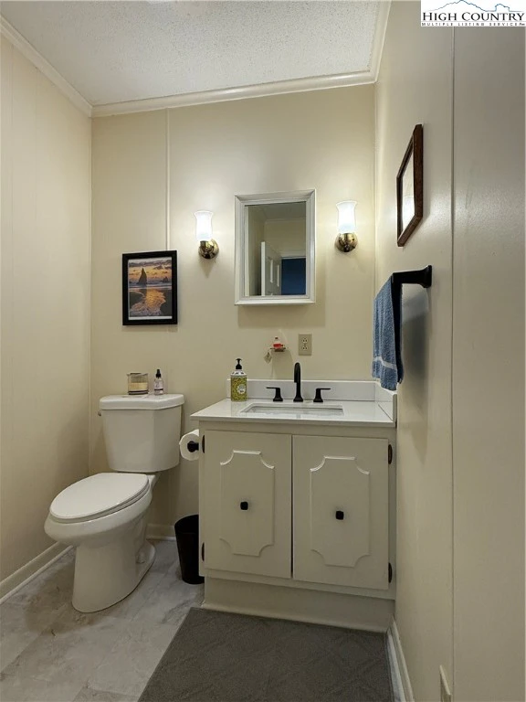 Image number 3 for the current listing