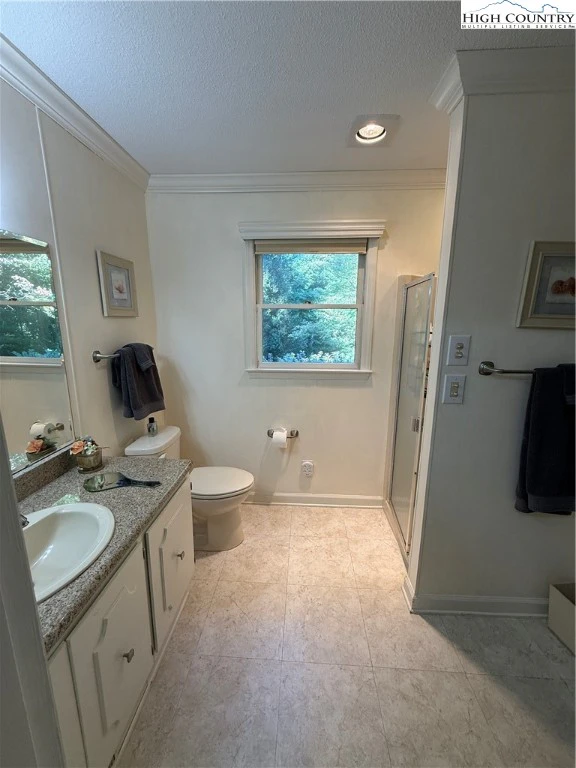 Image number 4 for the current listing