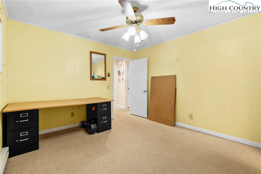 Image number 5 for the current listing