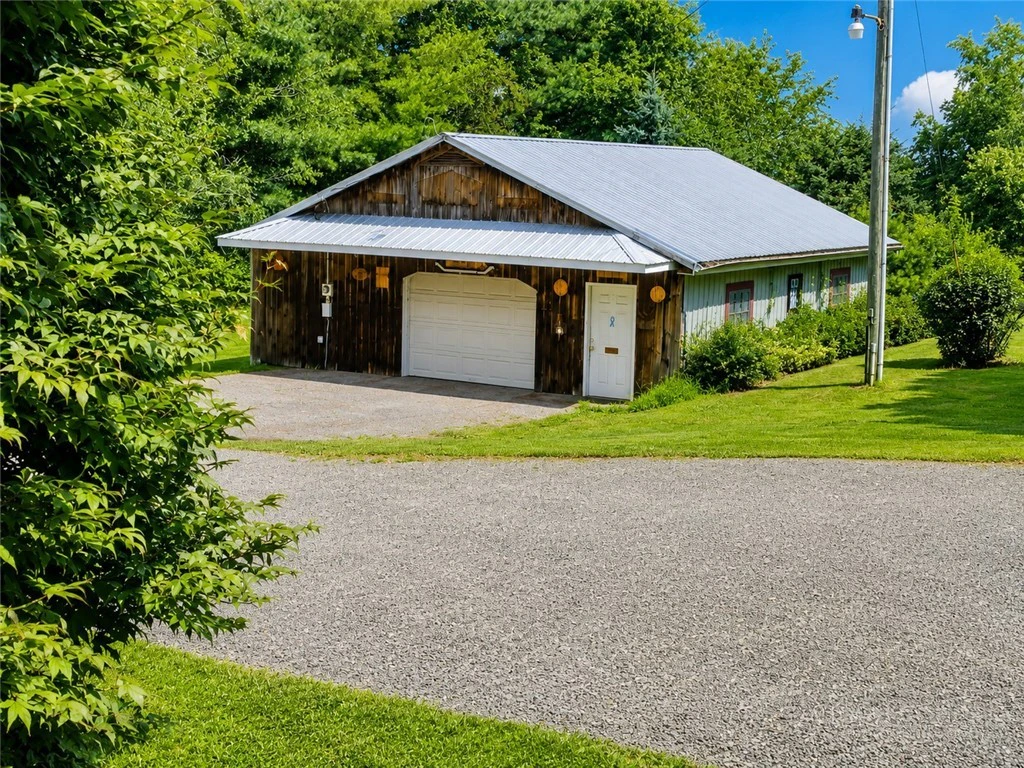Image number 6 for the current listing