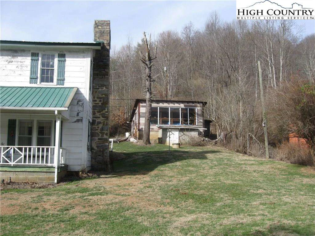 Image number 4 for the current listing