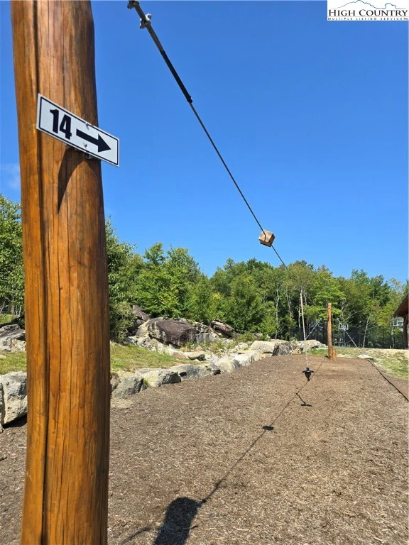 Image number 12 for the current listing