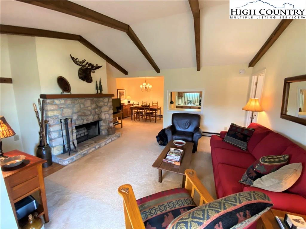 Image number 1 for the current listing