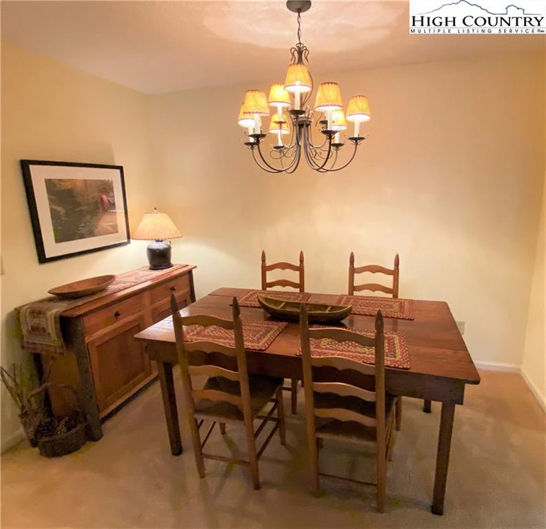 Image number 13 for the current listing
