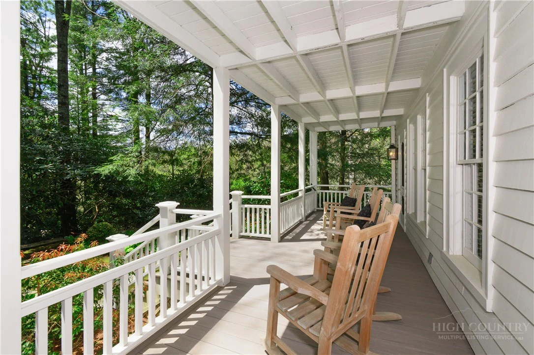 Image number 18 for the current listing