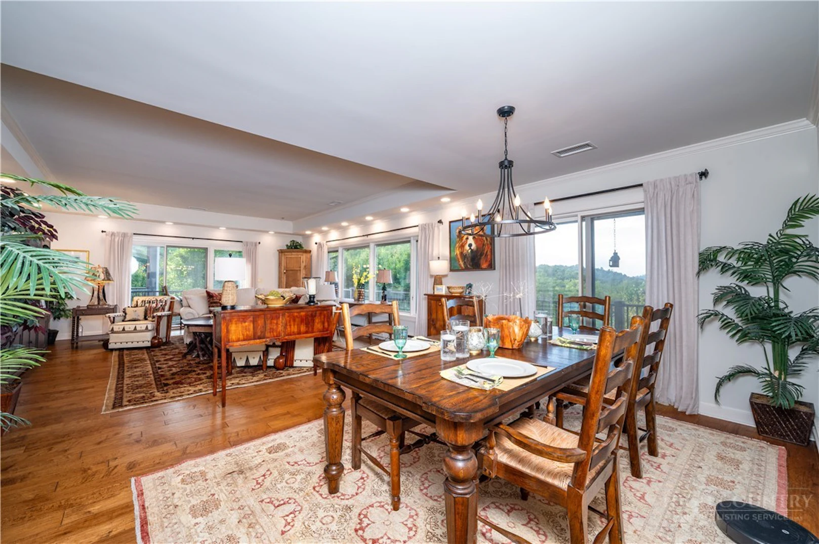 Image number 6 for the current listing