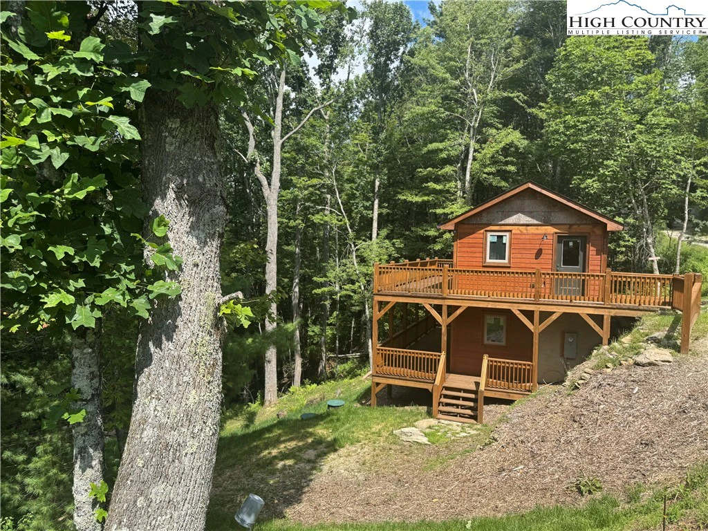 Image number 15 for the current listing