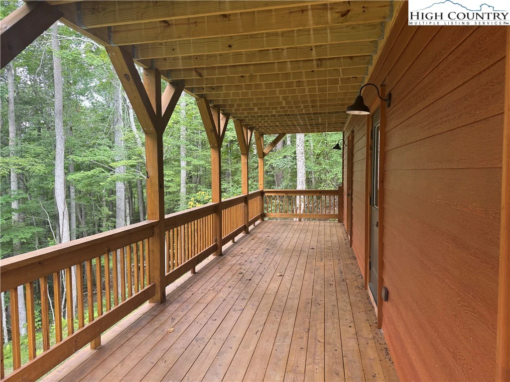 Image number 12 for the current listing