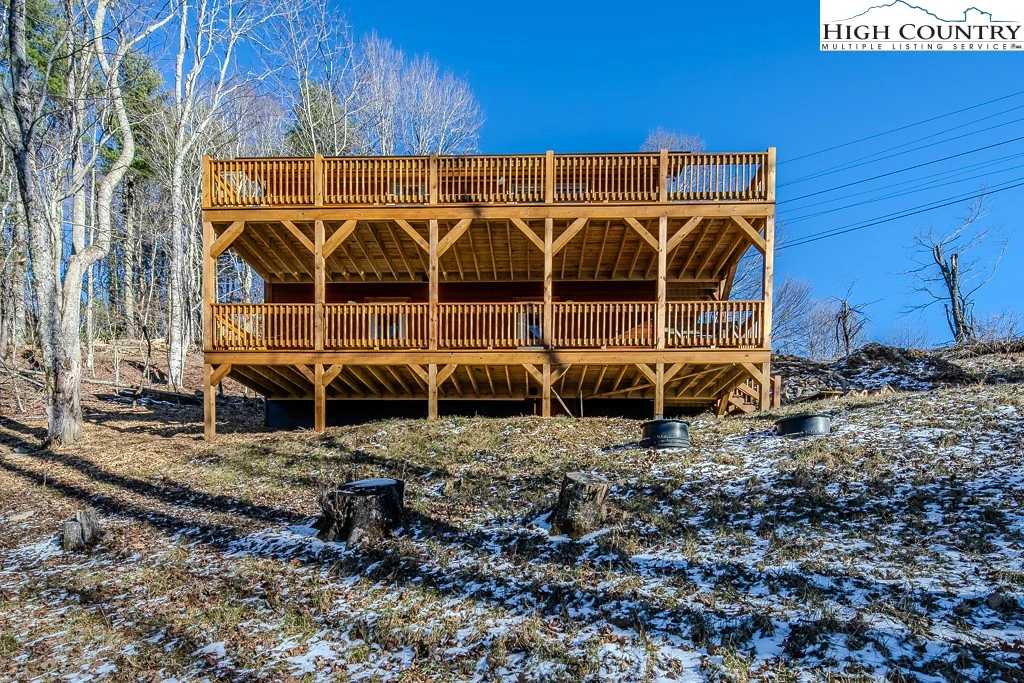 Image number 18 for the current listing