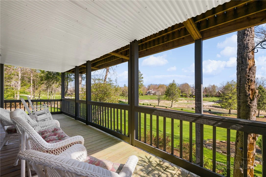 Image number 17 for the current listing