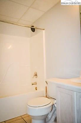 Image number 9 for the current listing