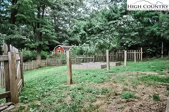 Image number 5 for the current listing