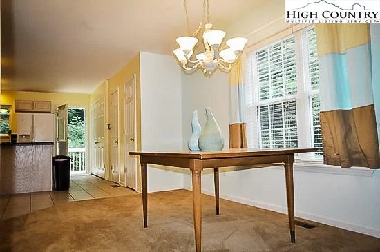 Image number 20 for the current listing