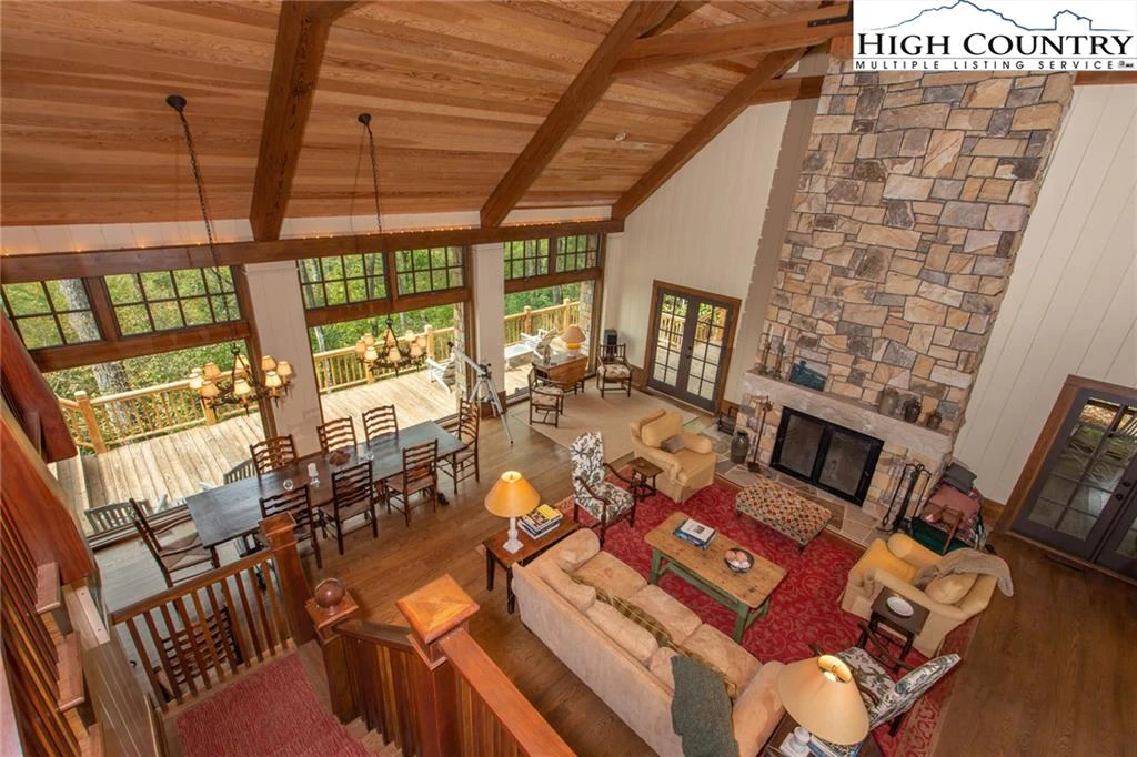 Image number 7 for the current listing