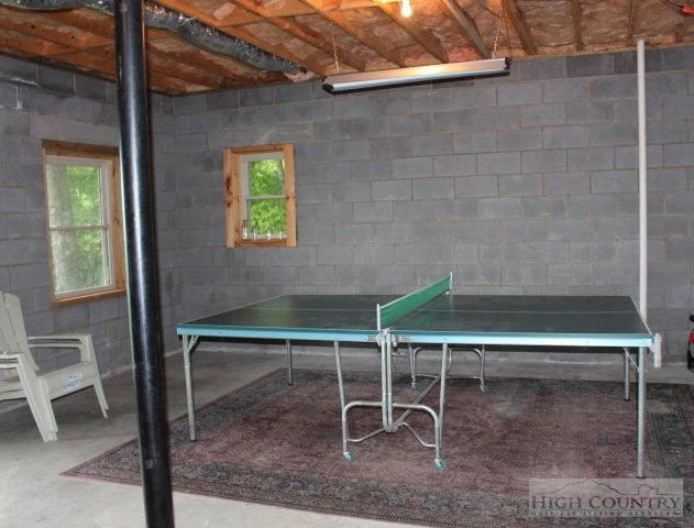Image number 9 for the current listing