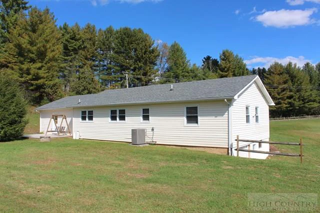 Image number 12 for the current listing