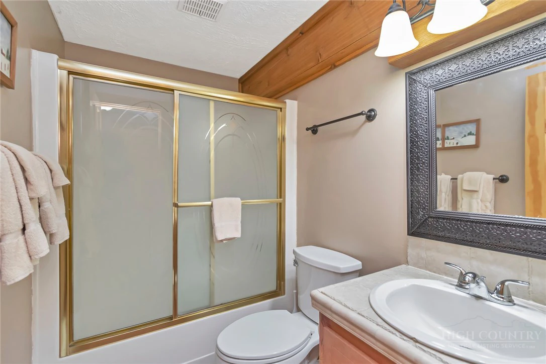 Image number 6 for the current listing