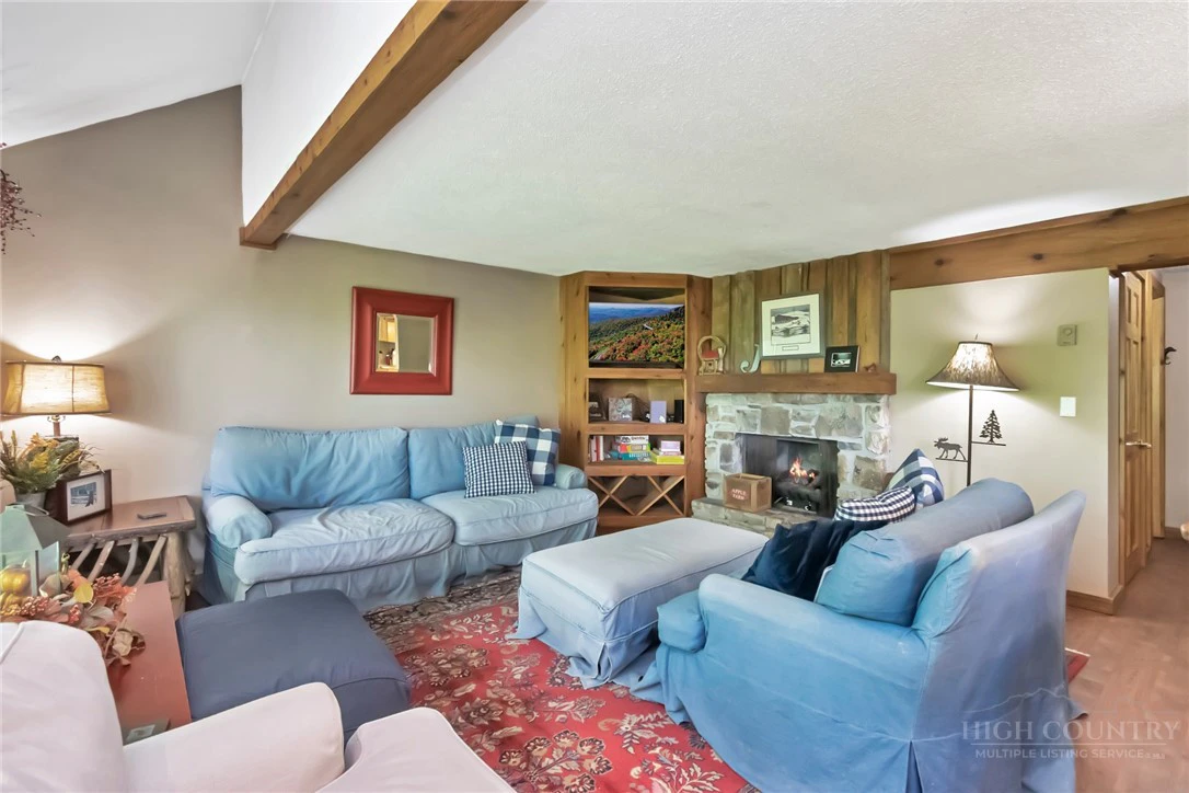 Image number 8 for the current listing