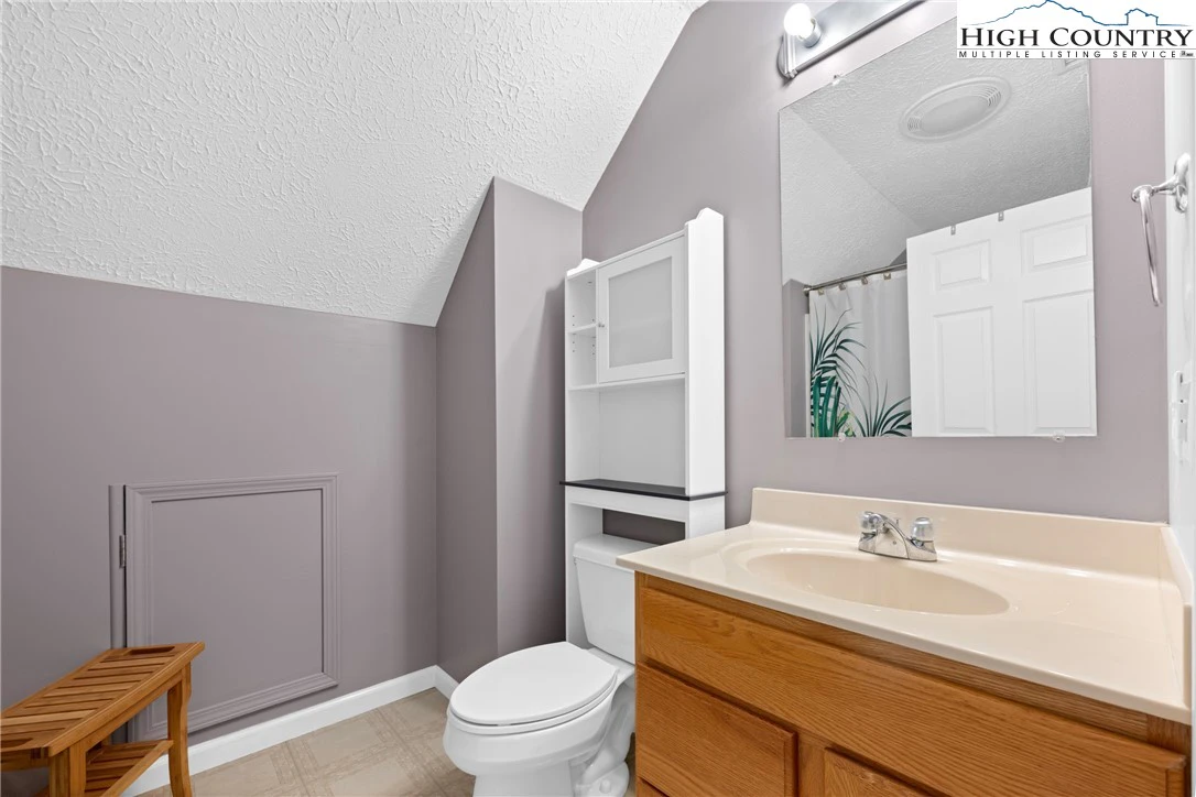 Image number 7 for the current listing