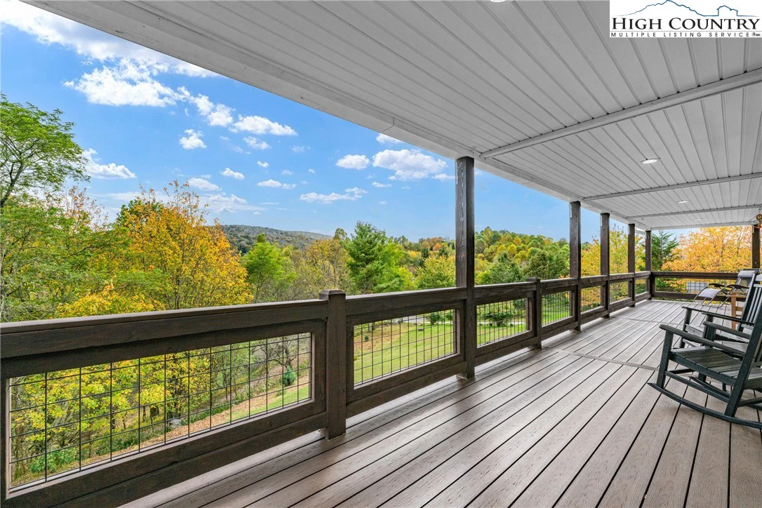 Image number 1 for the current listing