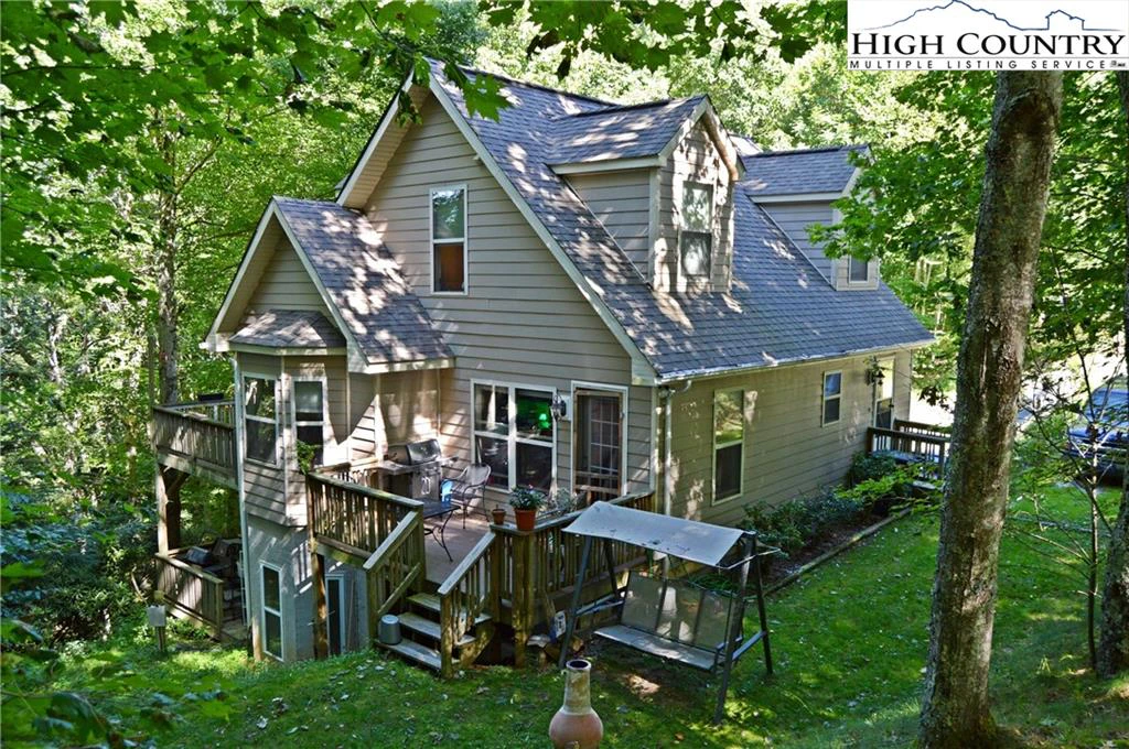 Image number 1 for the current listing