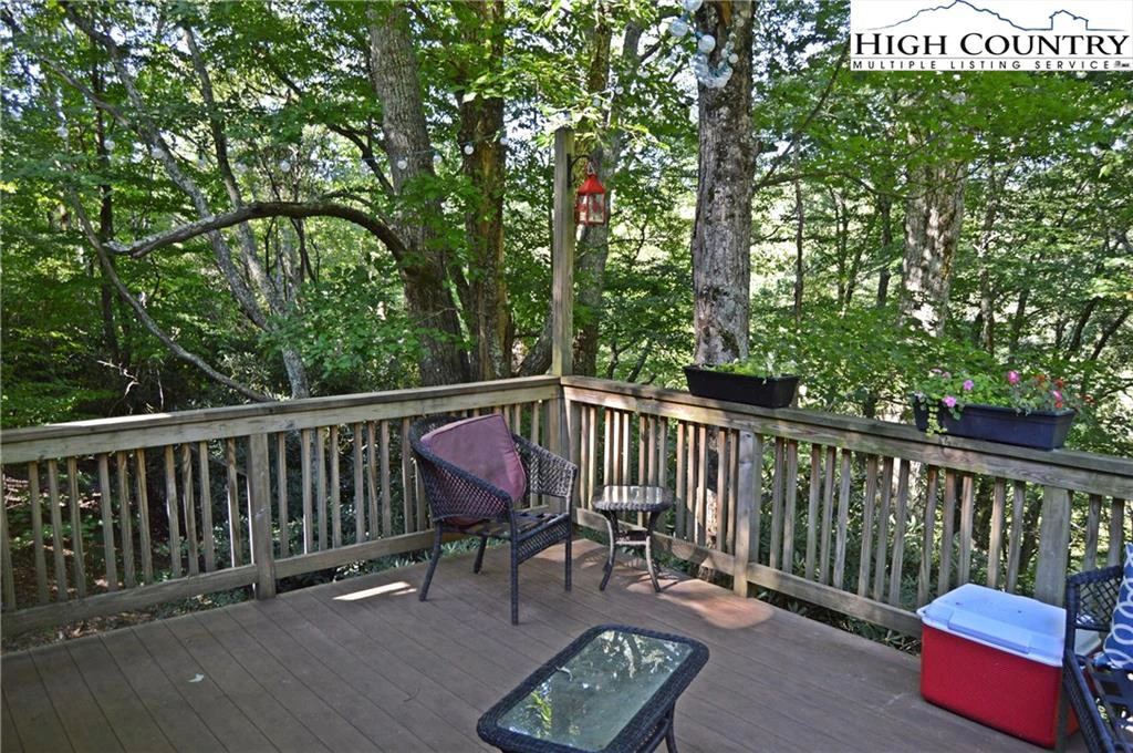 Image number 12 for the current listing